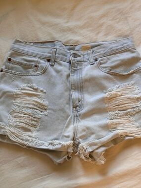 Vintage Levi’s Denim Shorts - Distressed - 32
